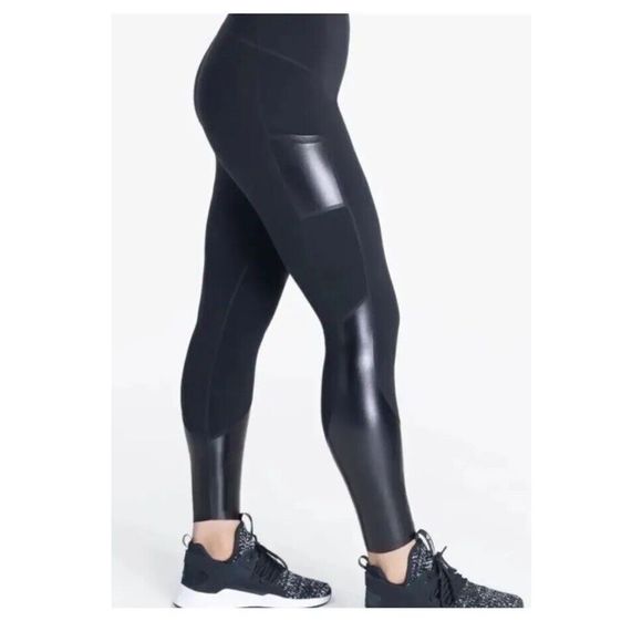 Spanx 20193R Women Sz M Very Black Every Wear Gloss Pockets Leggings - Picture 2 of 8